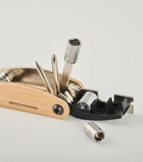 Mano Multi-Function Pocket Tool